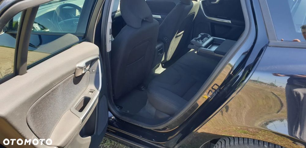 Volvo V60 D2 - 11