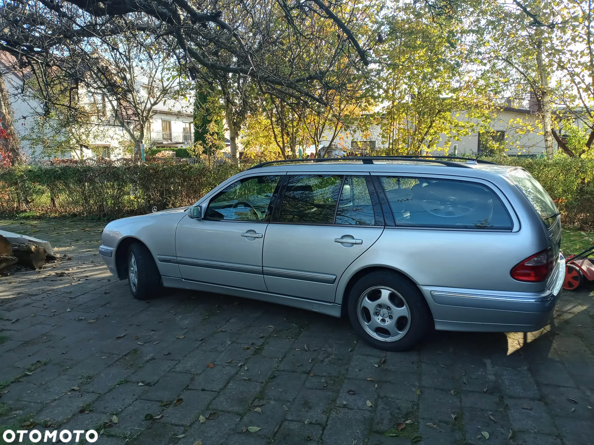 Mercedes-Benz Klasa E 320 T 4 Matic Avantgarde - 7