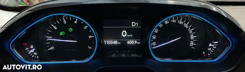 Peugeot 2008 PureTech 110 GPF Stop&Start EAT6 Allure - 22