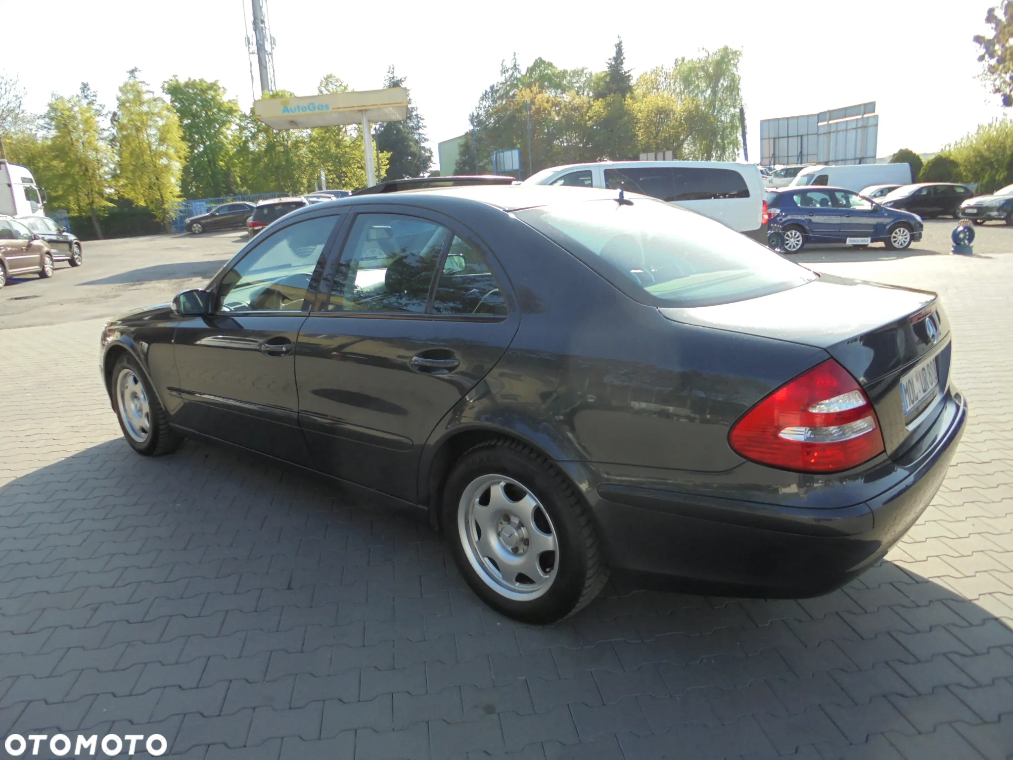Mercedes-Benz Klasa E 200 CDI Automatik Classic - 3