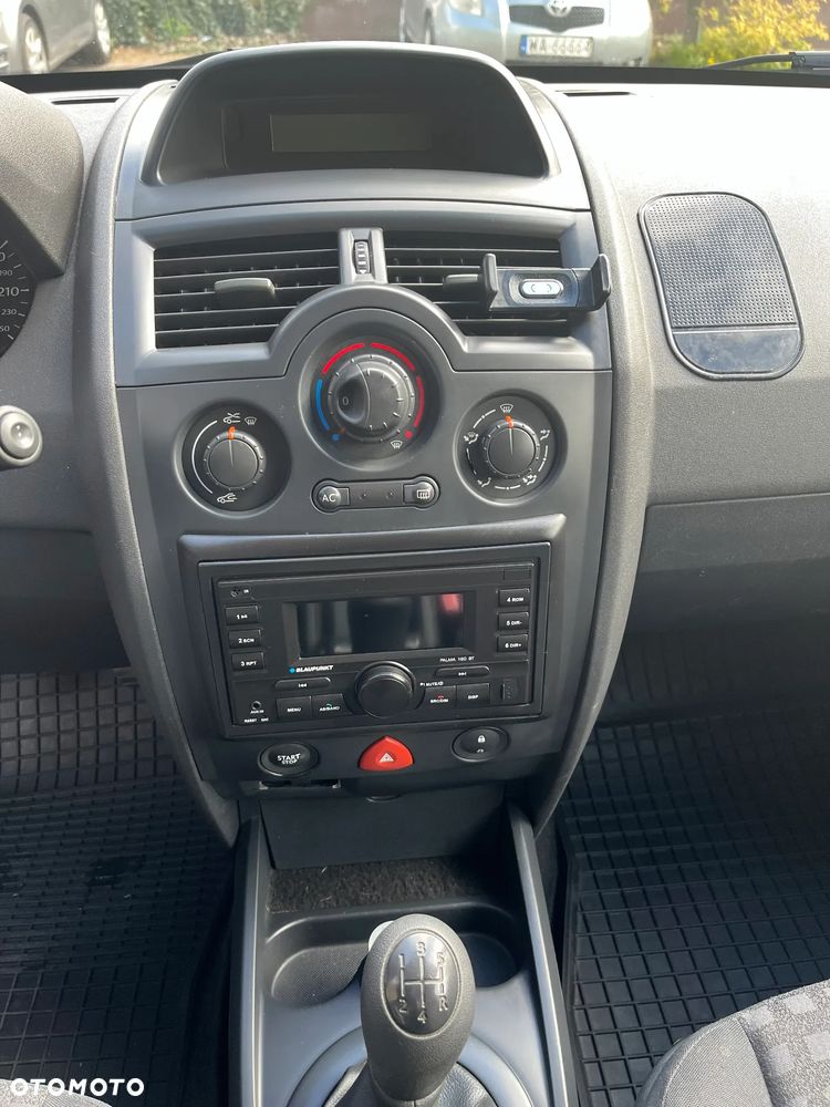 Renault Megane 1.4 16V Authentique - 7