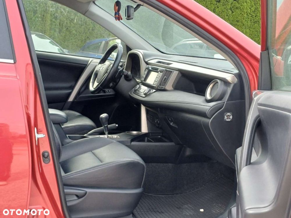 Toyota RAV4 - 16