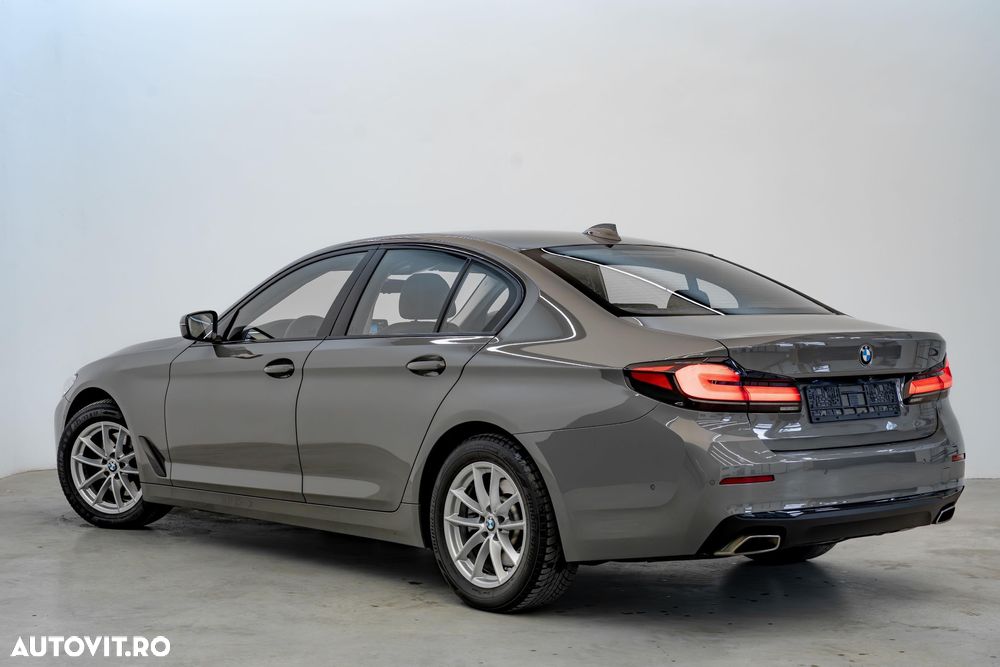 BMW Seria 5 520d AT - 9