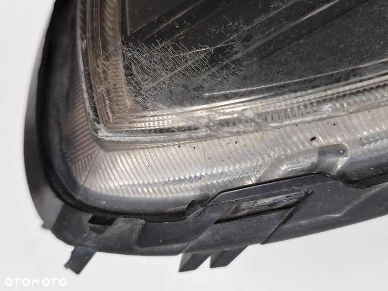 VOLVO S60 2 II LAMPA LEWY PRZÓD LEWA PRZEDNIA REFLEKTOR XENON UK 31299992 - 8