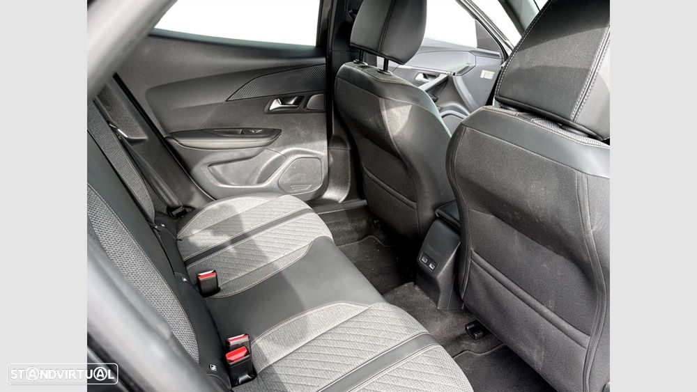 Peugeot 2008 1.2 Hybrid Allure e-DCS6 - 16