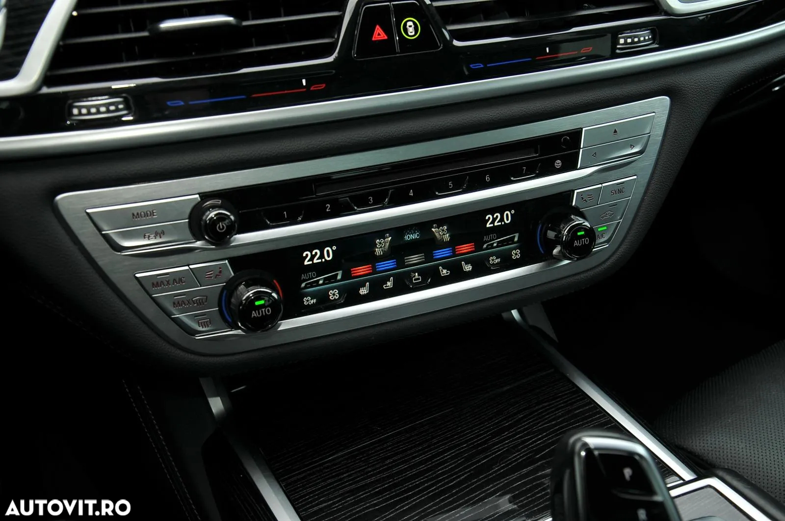 BMW Seria 7 745Le xDrive AT PHEV - 16