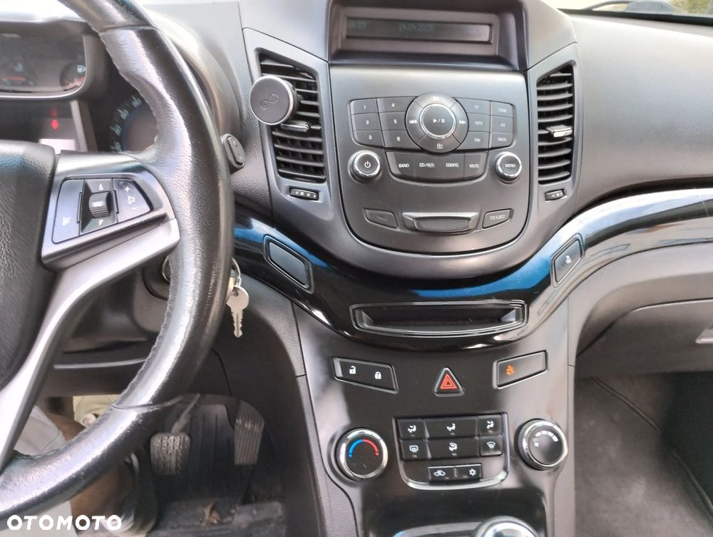 Chevrolet Orlando - 23