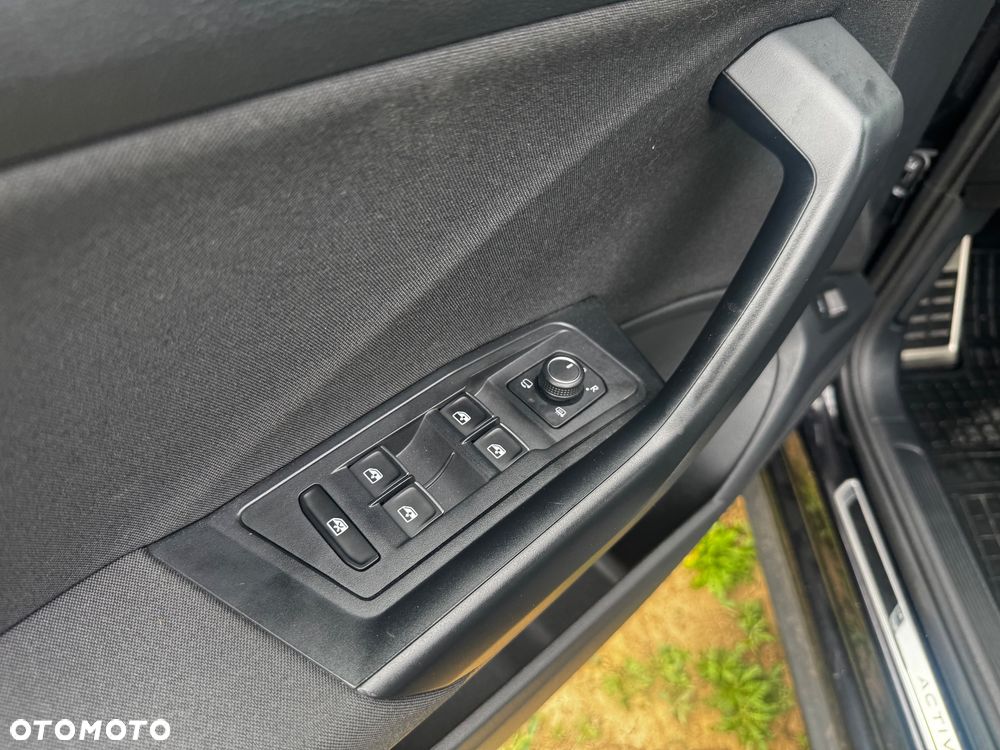 Volkswagen T-Roc 1.5 TSI OPF ACTIVE - 21