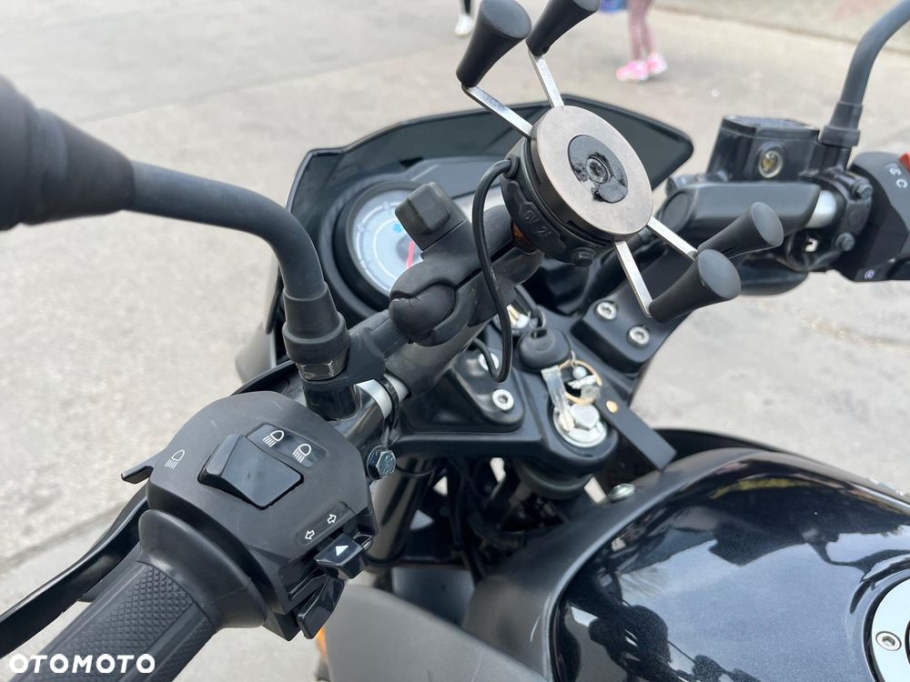 Bajaj Pulsar - 8