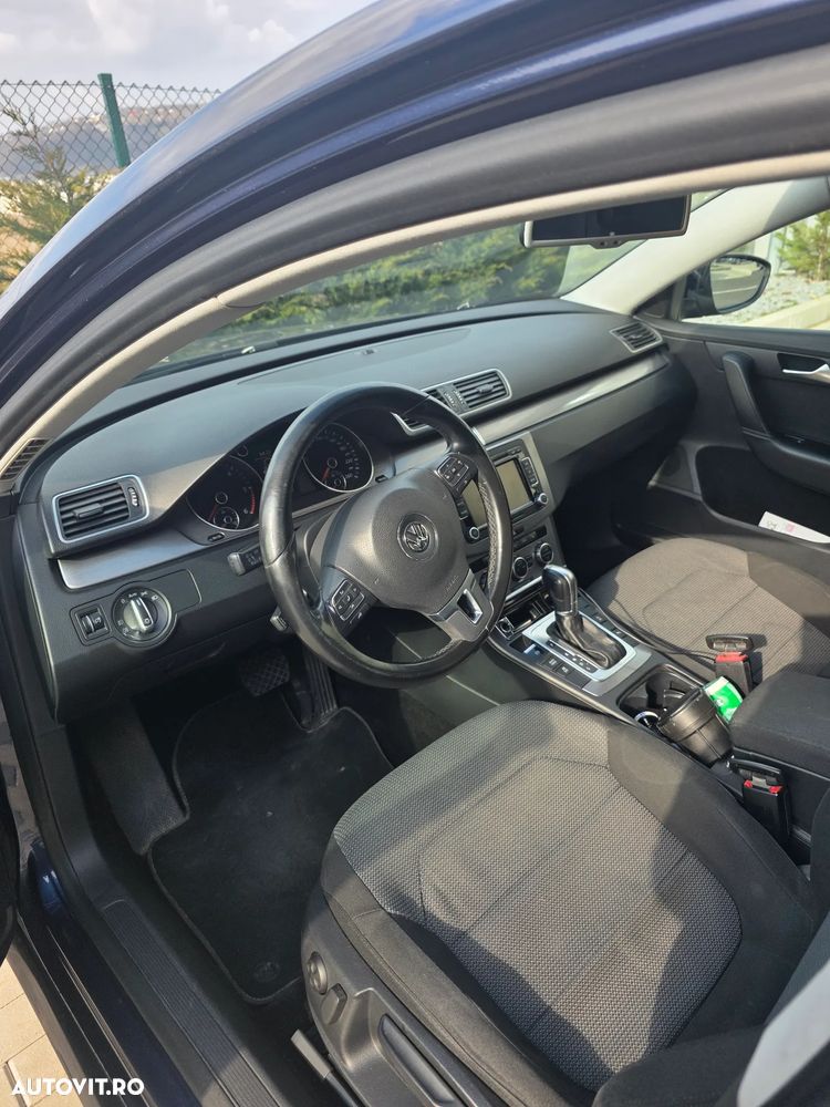 Volkswagen Passat 2.0 TDI DPF Blue TDI DSG Comfortline - 5