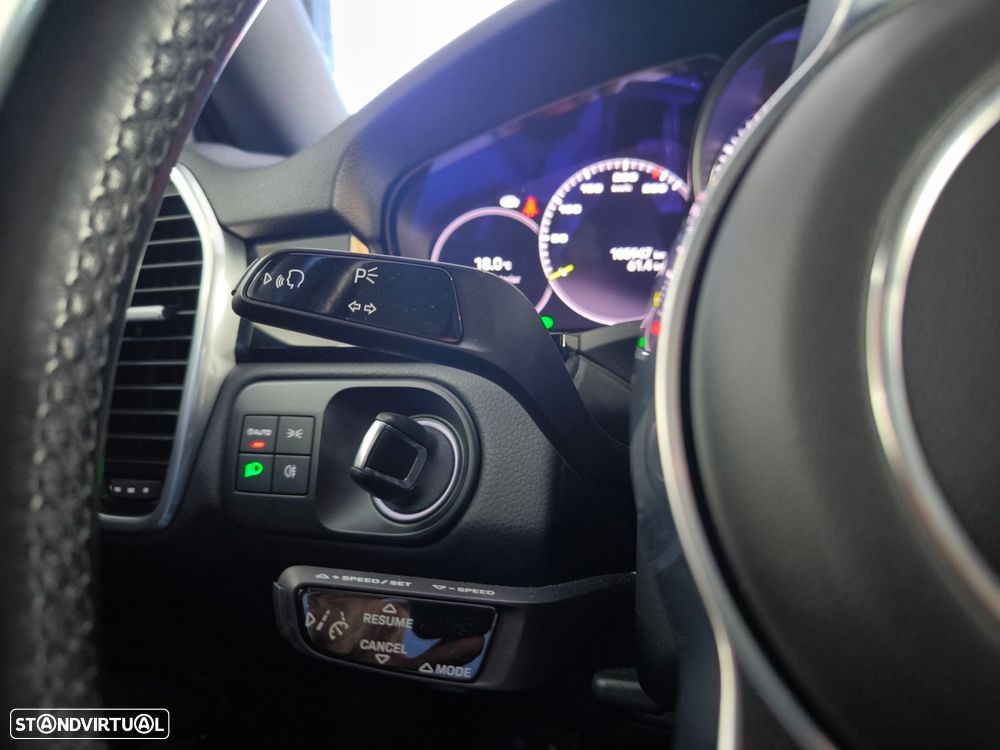Porsche Cayenne Coupé E-Hybrid Platinum Edition - 26