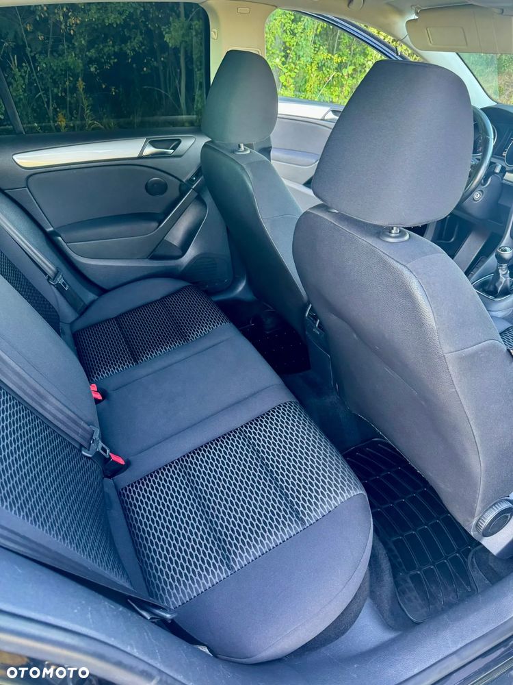 Volkswagen Golf VI 1.6 TDI Trendline - 10