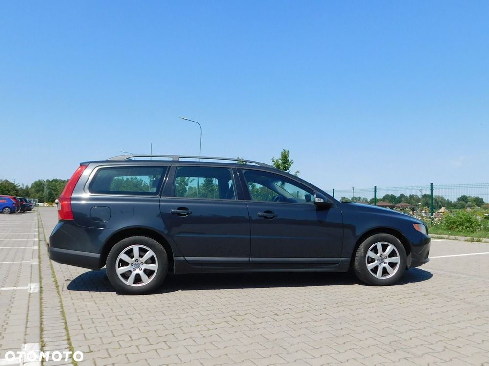Volvo V70 2.0D Momentum - 21