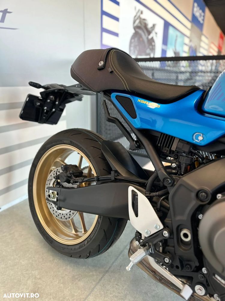 Yamaha XSR 900 - 7