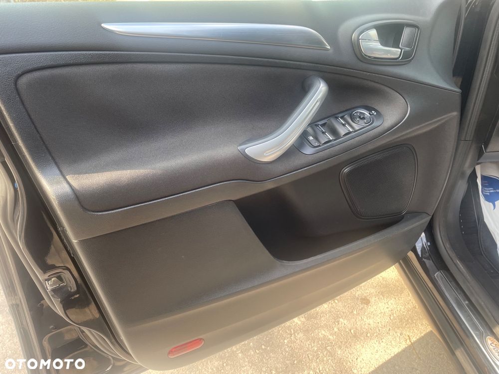 Ford S-Max 2.0 TDCi DPF Business Edition - 28