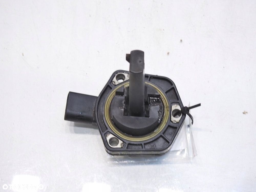 CZUJNIK POZIOMU OLEJU AUDI A6 C6 2.0 TFSI - 5