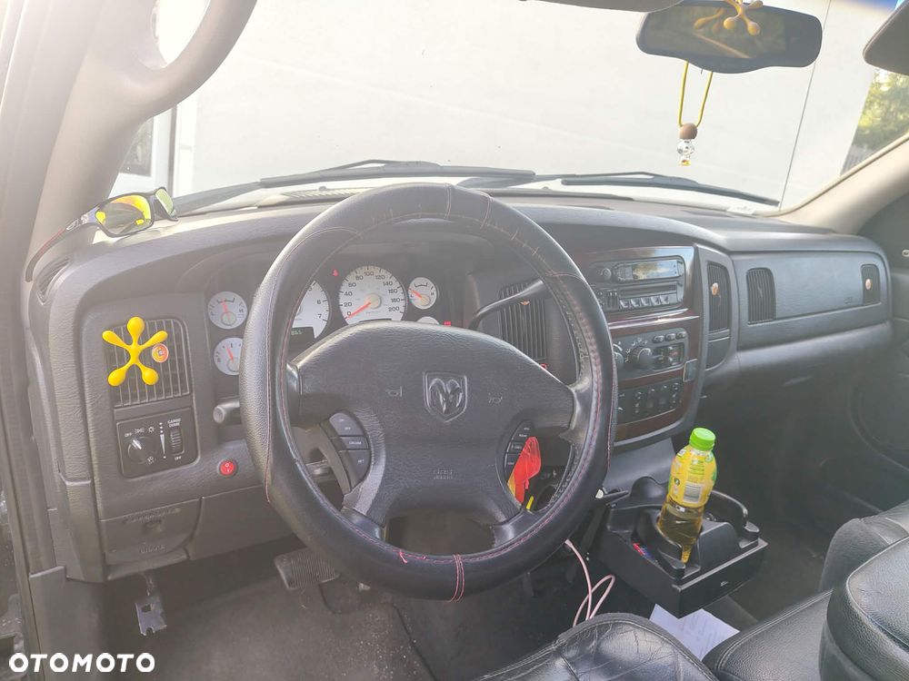 Dodge RAM - 4