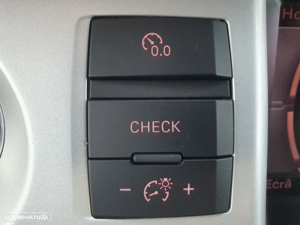 Audi A6 Avant 2.0 TDIe Exclusive - 19