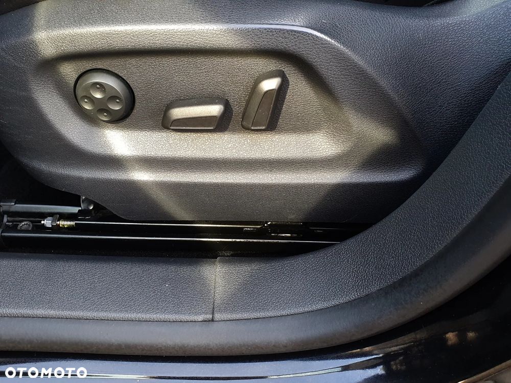 Volkswagen Tiguan - 17