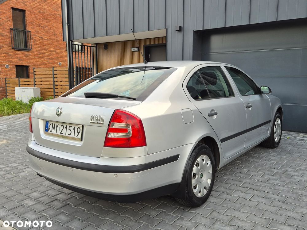 Skoda Octavia 1.6 Elegance - 20