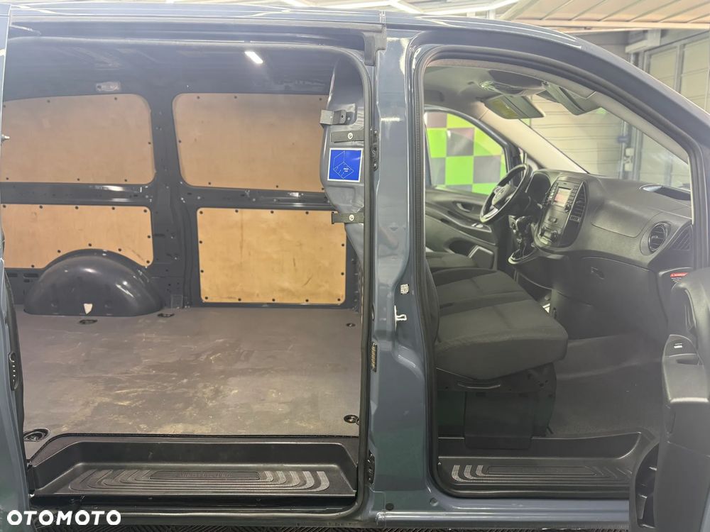 Mercedes-Benz VITO - 23