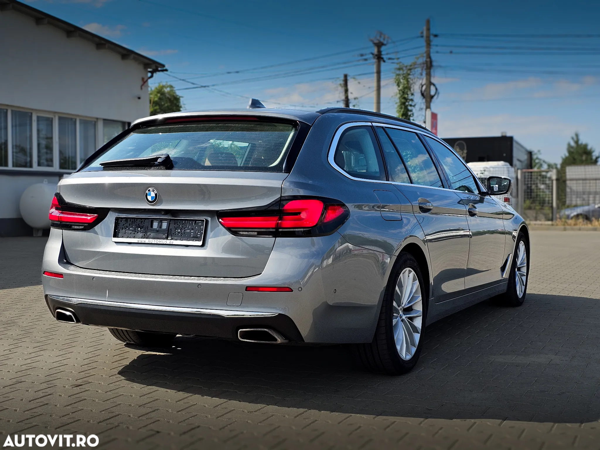 BMW Seria 5 520d xDrive Touring Aut. Luxury Line - 5