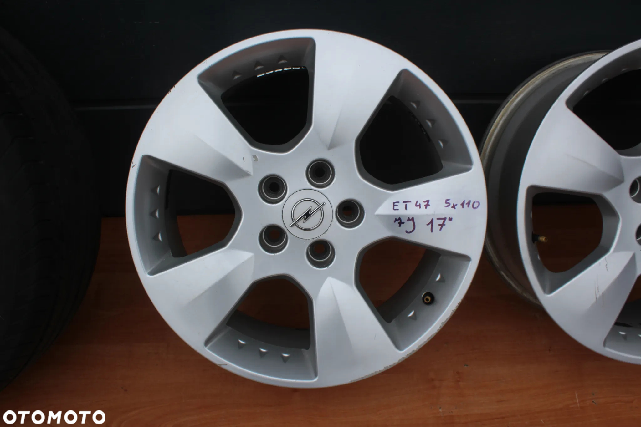 KOŁA FELGI ALUMINIOWE OPONY OPEL ZAFIRA A B ASTRA H VECTRA C SIGNUM 17 CALI 5X110 ET47 225/45/17 - 4