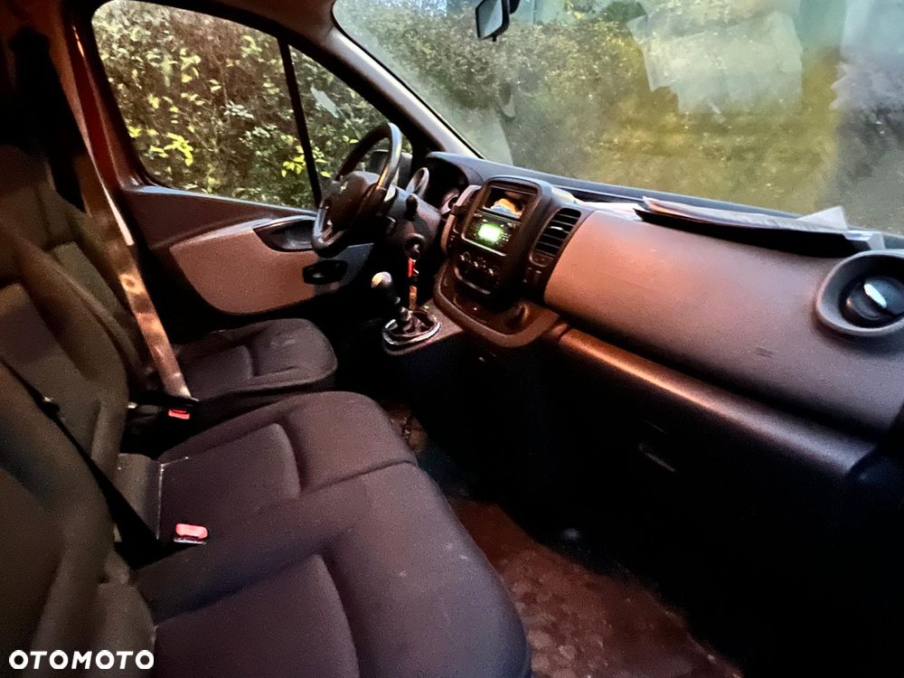 Renault Trafic Grand 1.6 dCi - 3