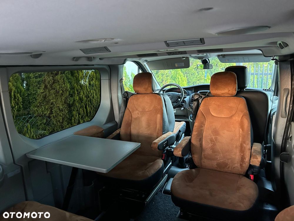 Opel Vivaro 2014 photo 3