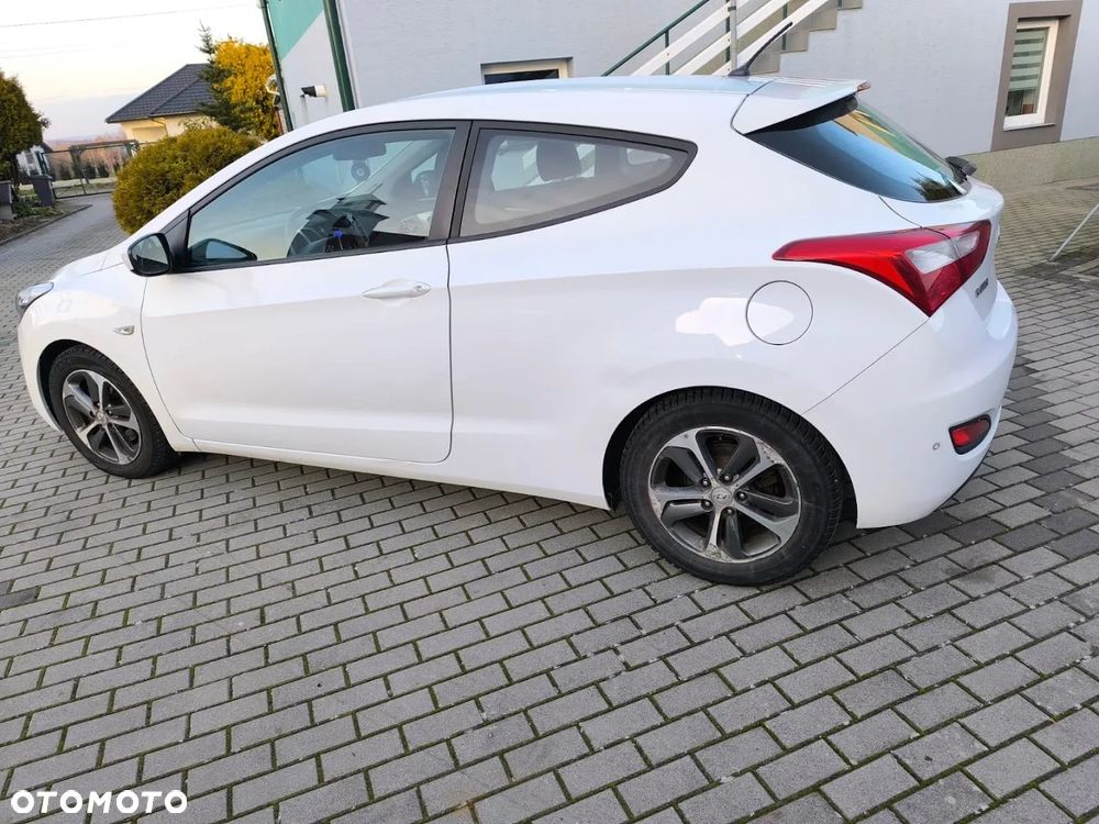 Hyundai i30 1.6 CRDi Comfort DCT - 5