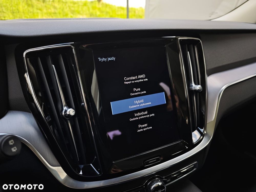Volvo V60 T6 AWD Recharge Geartronic Inscription - 21