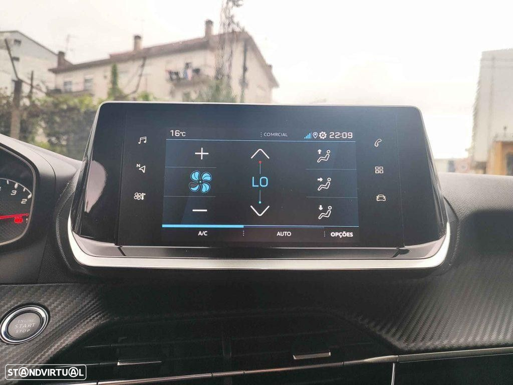 Peugeot 2008 1.2 PureTech Allure EAT8 - 10