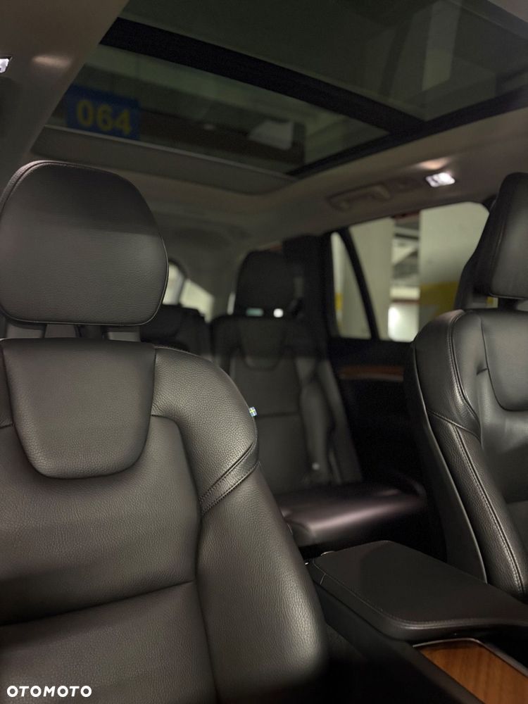 Volvo XC 90 - 27
