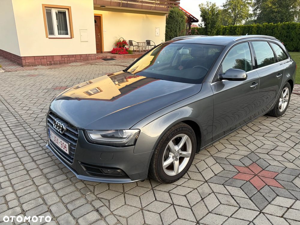 Audi A4 Avant 2.0 TDI Limited Edition - 2