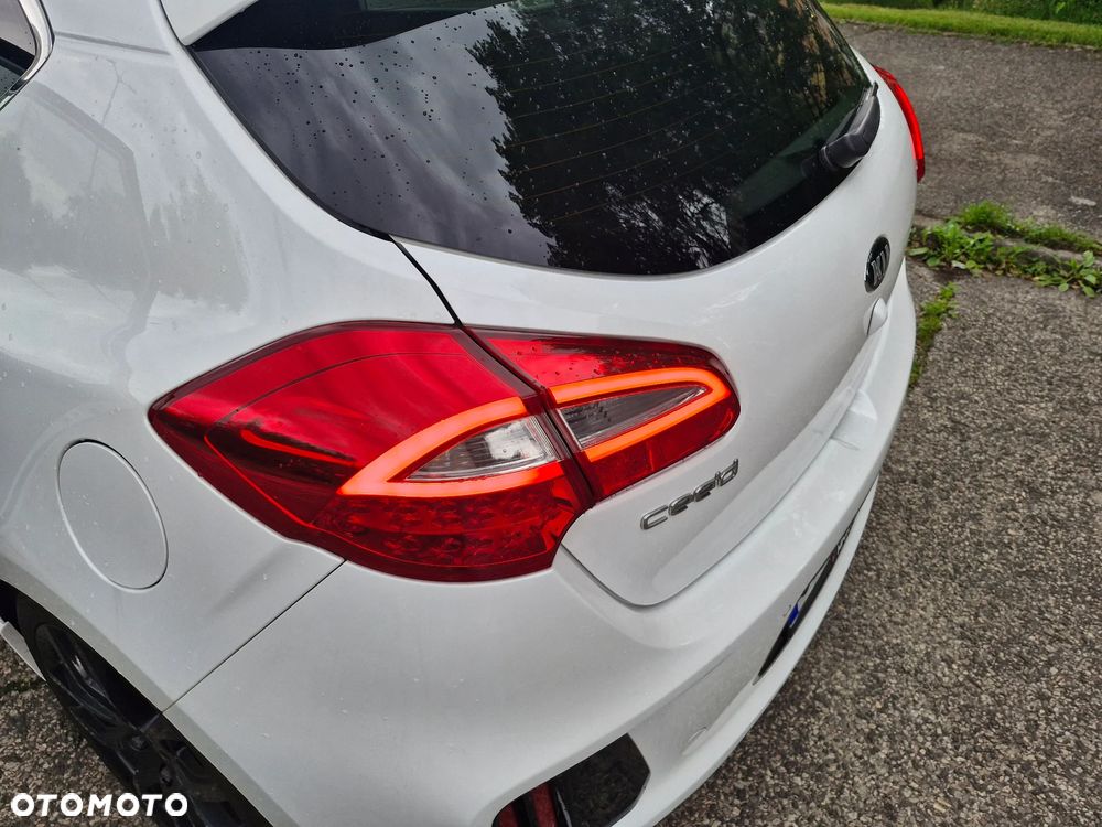 Kia Ceed 1.6 T-GDI GT XL - 6