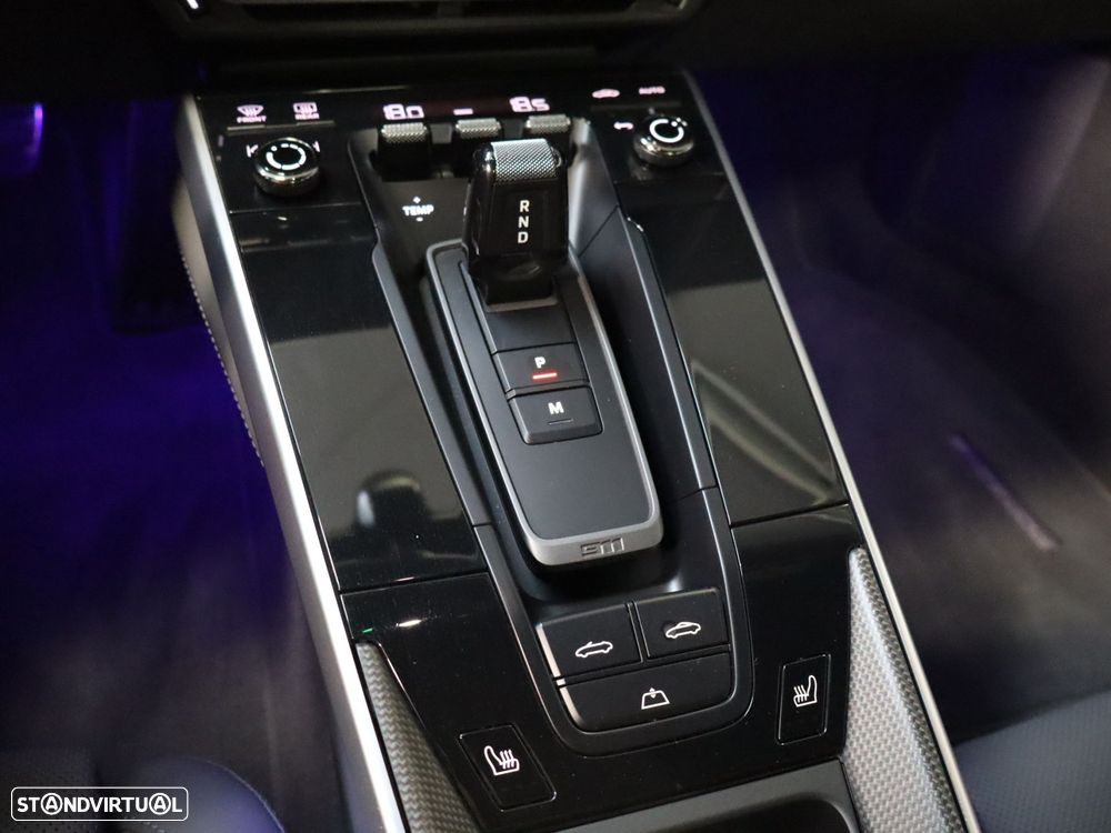 Porsche 911 (992) Turbo S PDK - 26