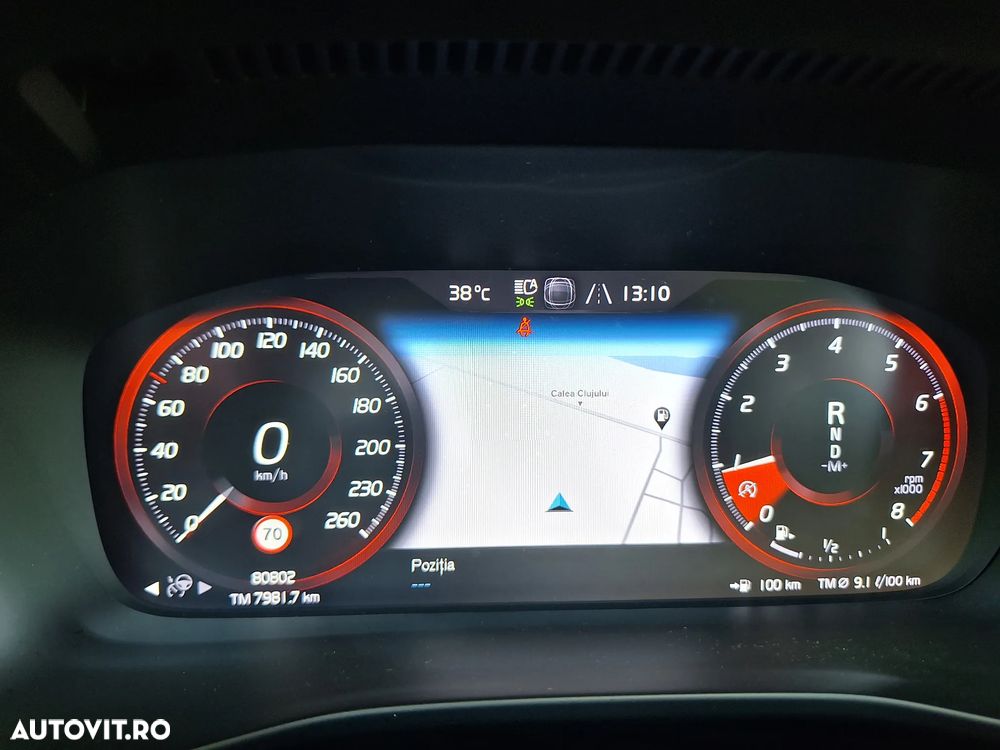 Volvo XC 40 T4 Geartronic Momentum Pro - 24