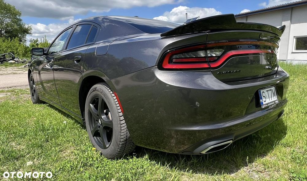 Dodge Charger - 12