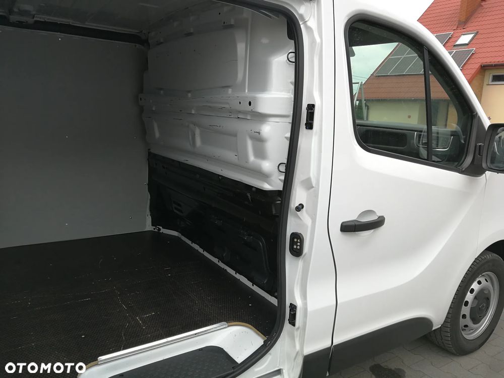 Renault Trafic - 11