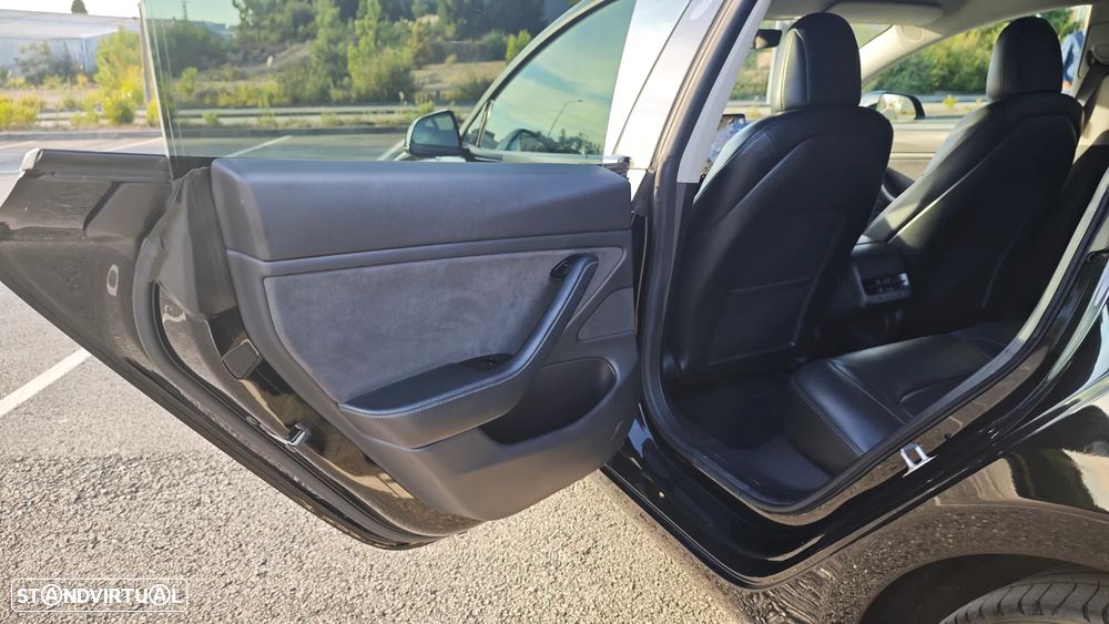 Tesla Model 3 Long-Range Dual Motor AWD - 18