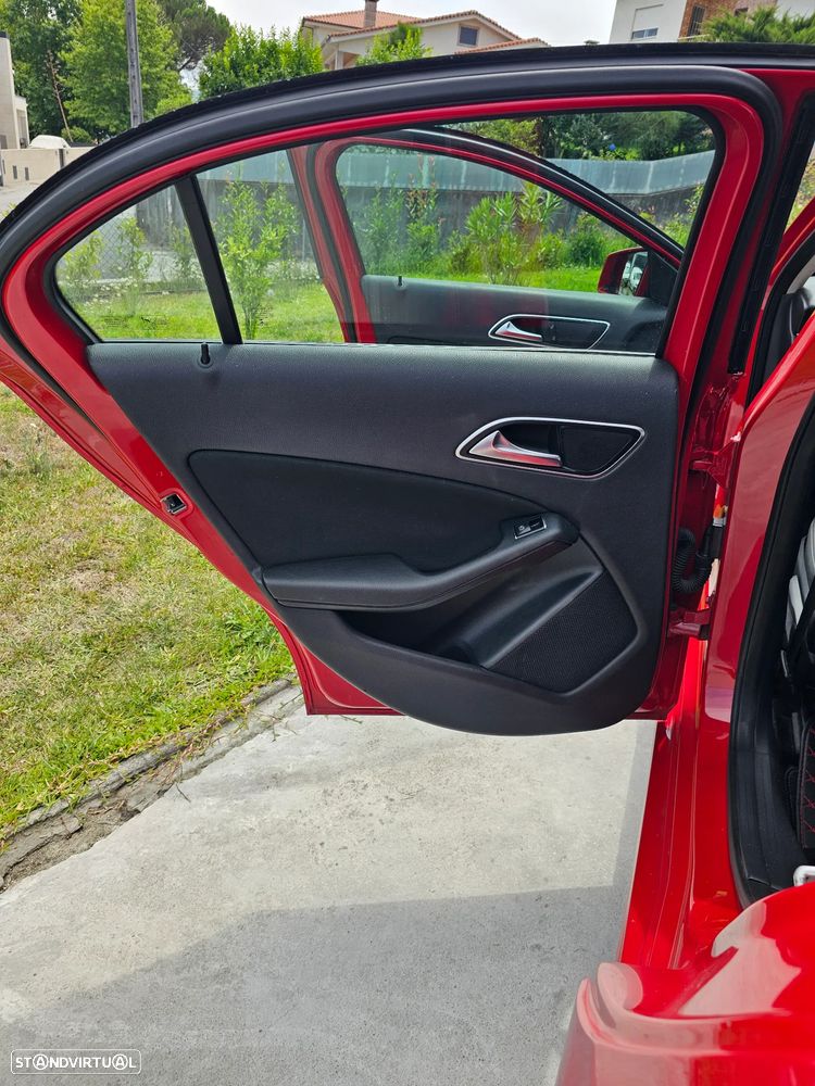 Mercedes-Benz A 180 CDI (BlueEFFICIENCY) - 14