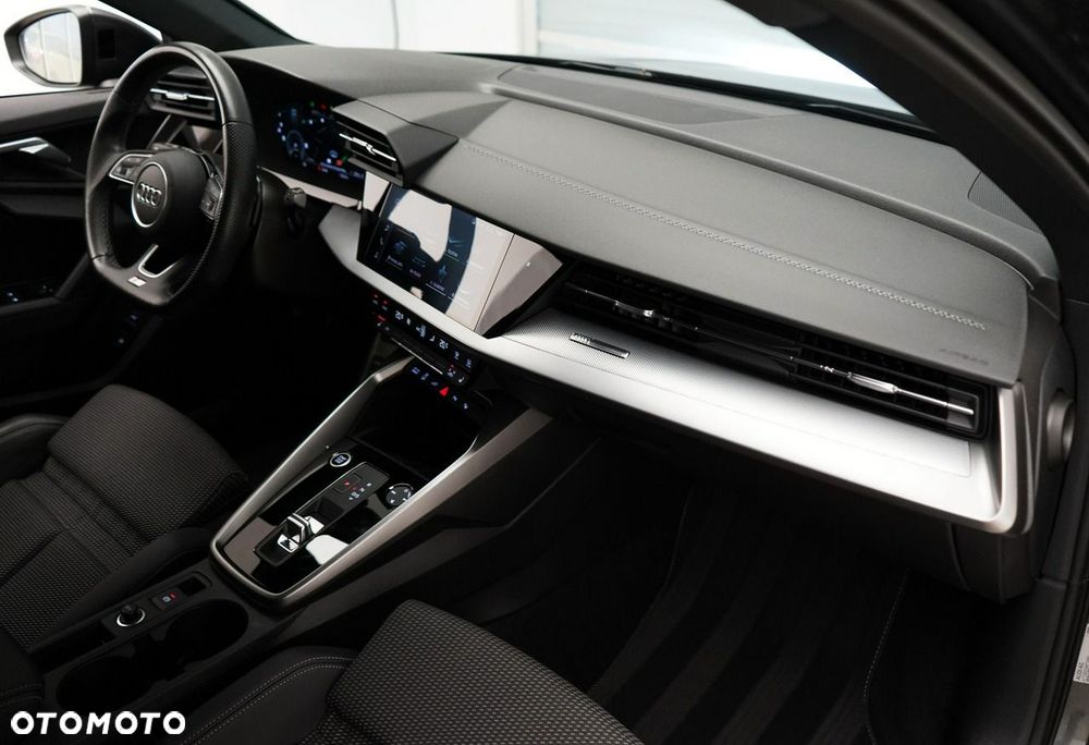 Audi A3 Sportback - 18