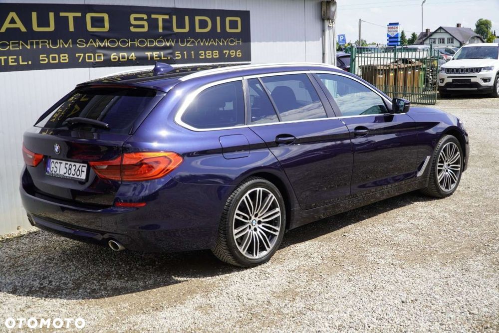 BMW Seria 5 520d Sport Line sport - 4