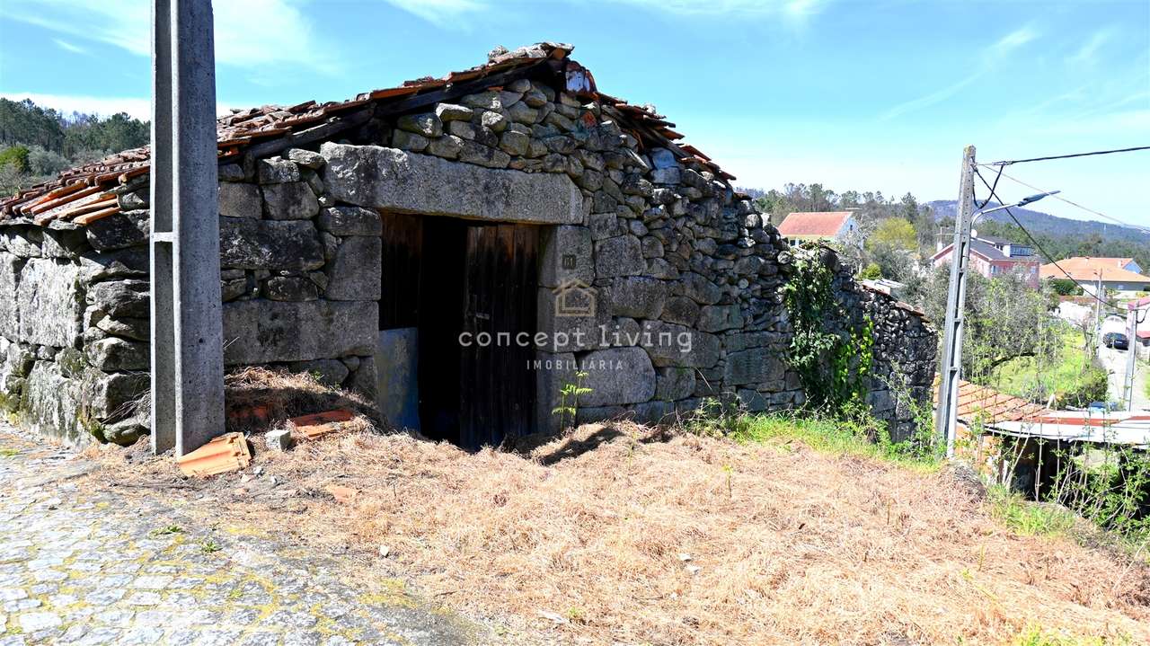 Moradia para Restaurar T2 Venda em Mamouros, Alva e Ribolhos,Castro Da - Grande imagem: 3/5