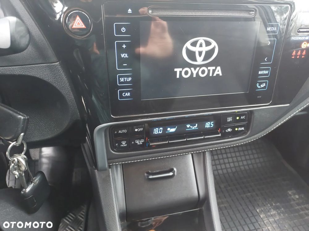 Toyota Corolla 1.6 Comfort - 5