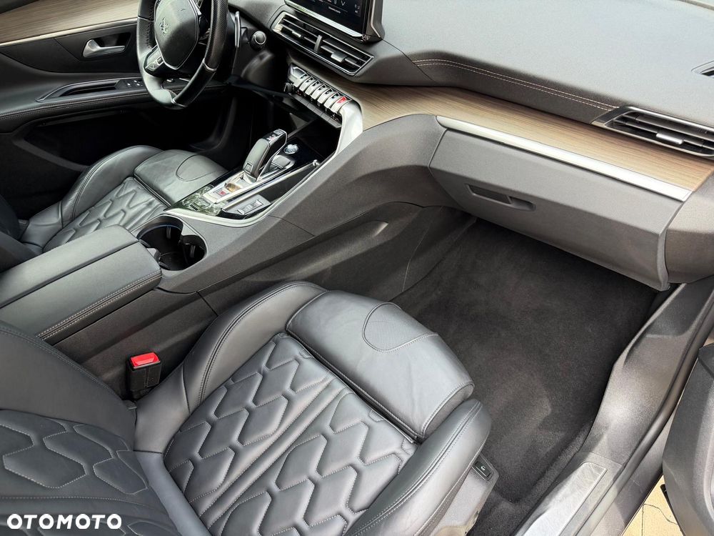Peugeot 5008 1.6 PureTech GT S&S EAT8 - 11
