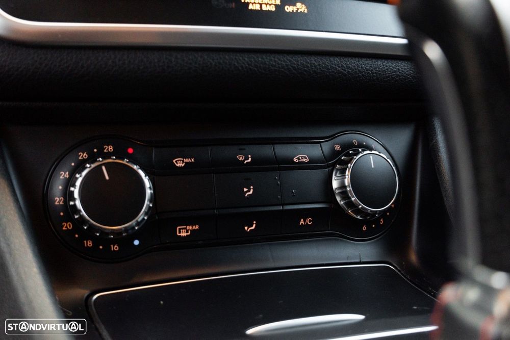 Mercedes-Benz CLA 180 d Shooting Brake AMG Line - 36