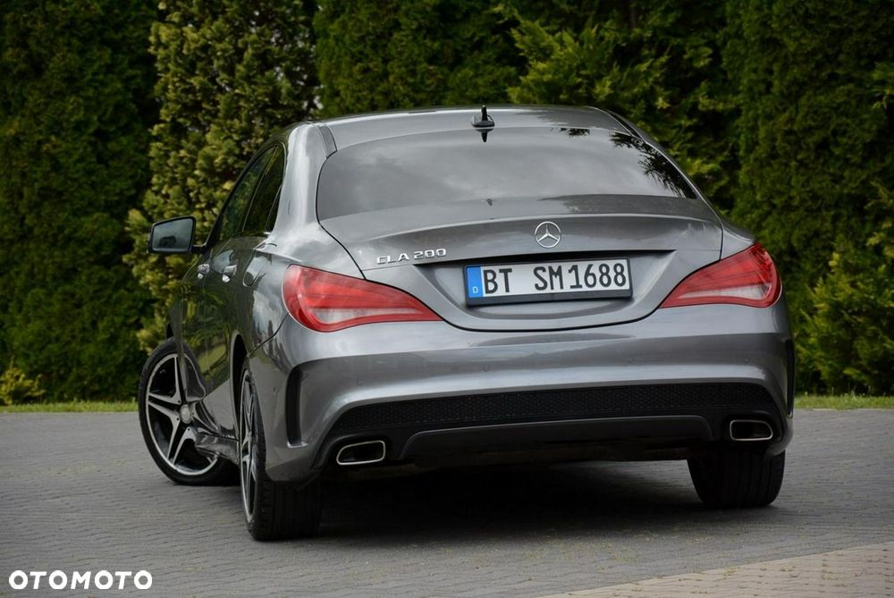 Mercedes-Benz CLA 200 7G-DCT AMG Line - 6
