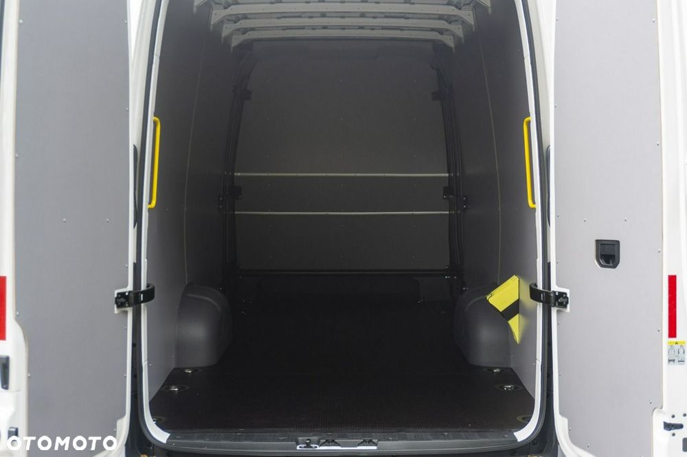 Volkswagen Crafter - 14