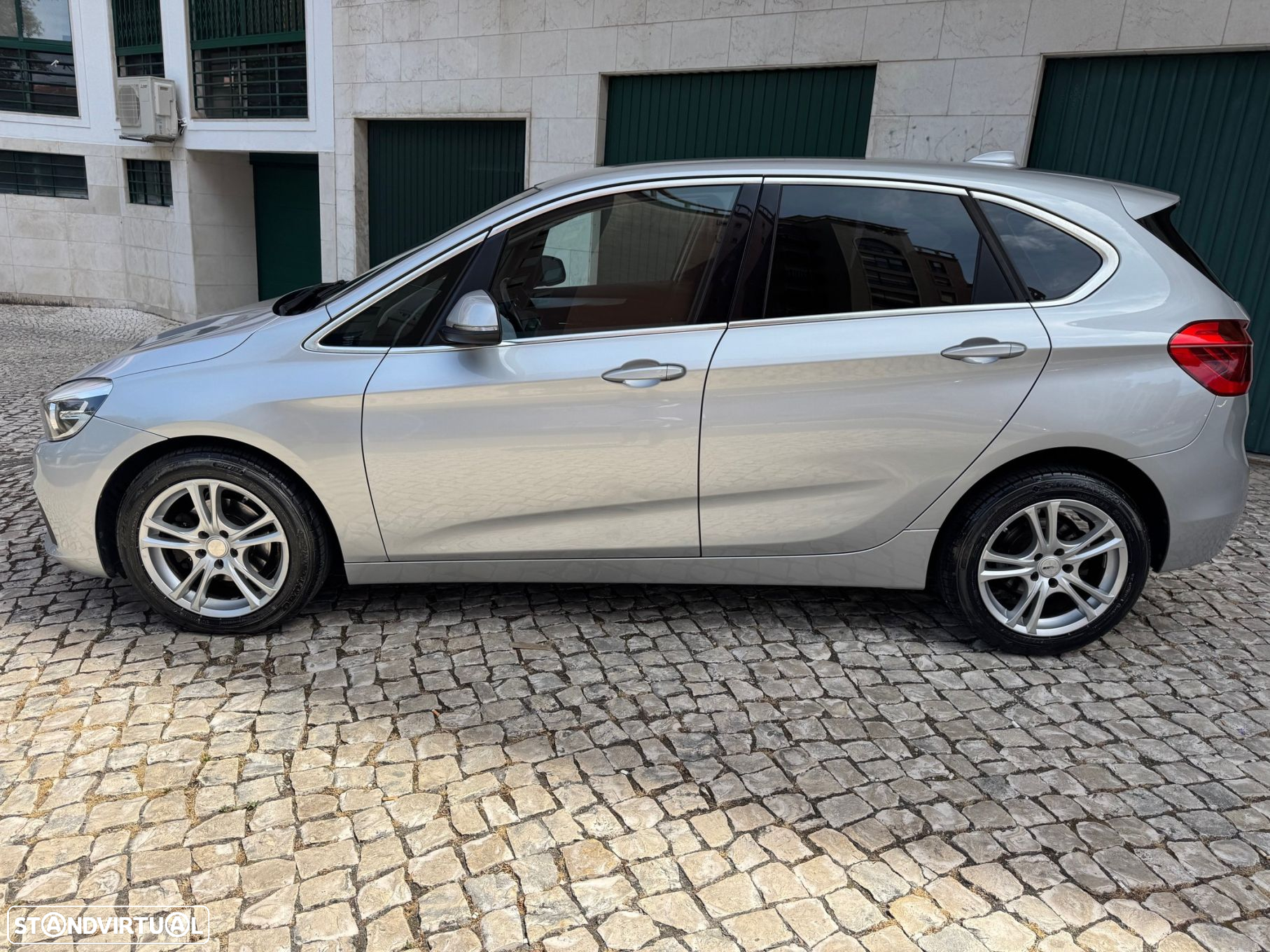 BMW 218 Active Tourer d Aut. Advantage - 23